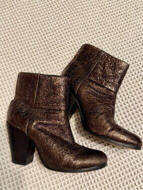 Rag & Bone Newbury Booties Bronze Metallic Foil Leather Ankle Boots EUC Size 38